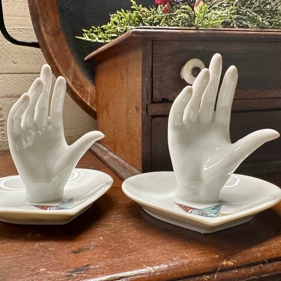 VINTAGE, SET/2 LEFTON, MASONIC, HIGH QUALITY PORCELAIN DISPLAY OF LADIES HAND - Picture 14 of 14